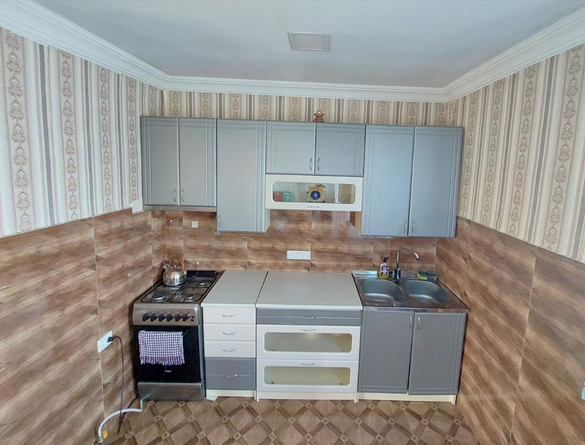 Apartment Beso Kutaisi Esterno foto