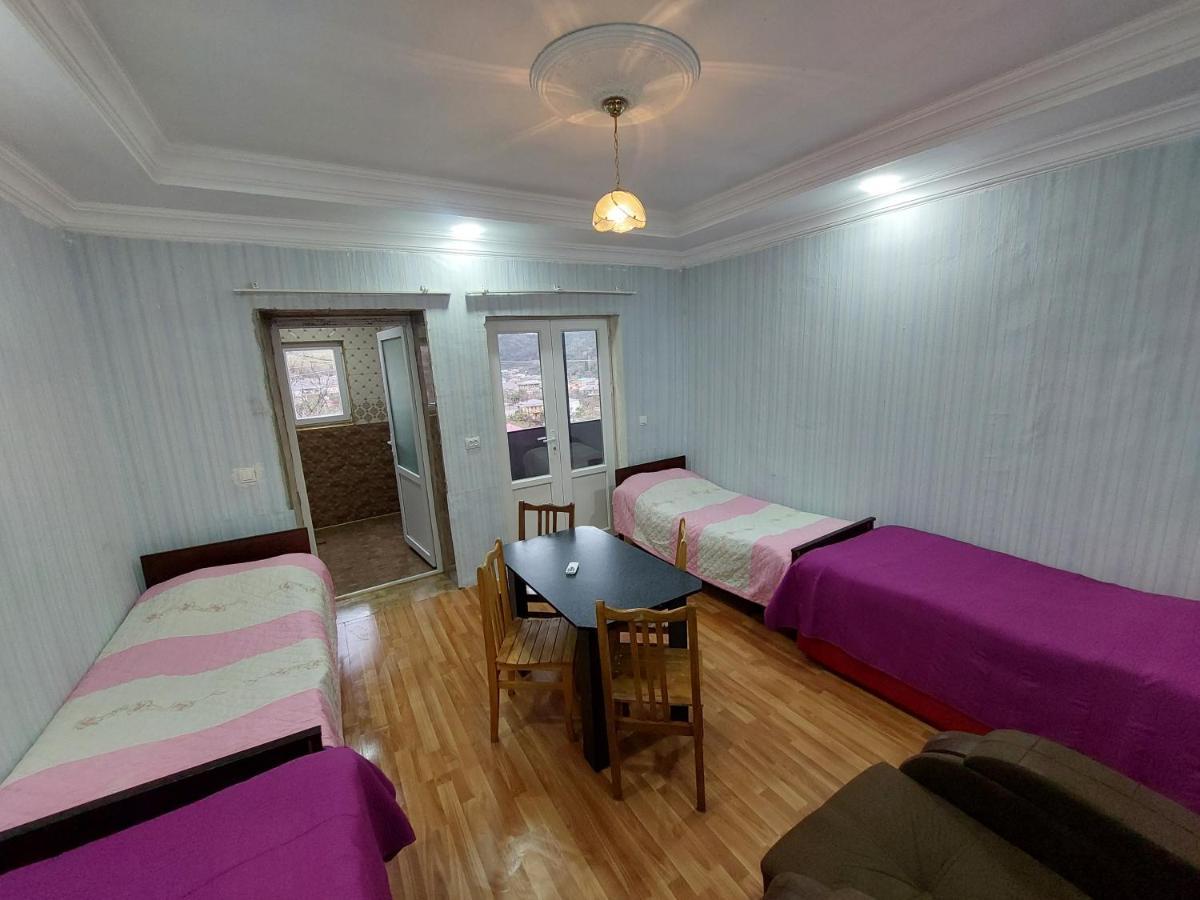 Apartment Beso Kutaisi Esterno foto
