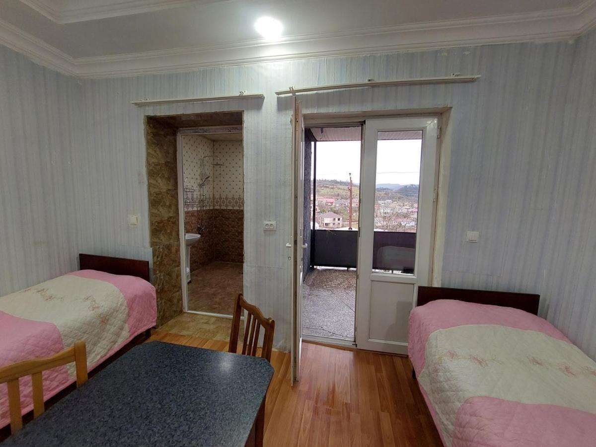 Apartment Beso Kutaisi Esterno foto