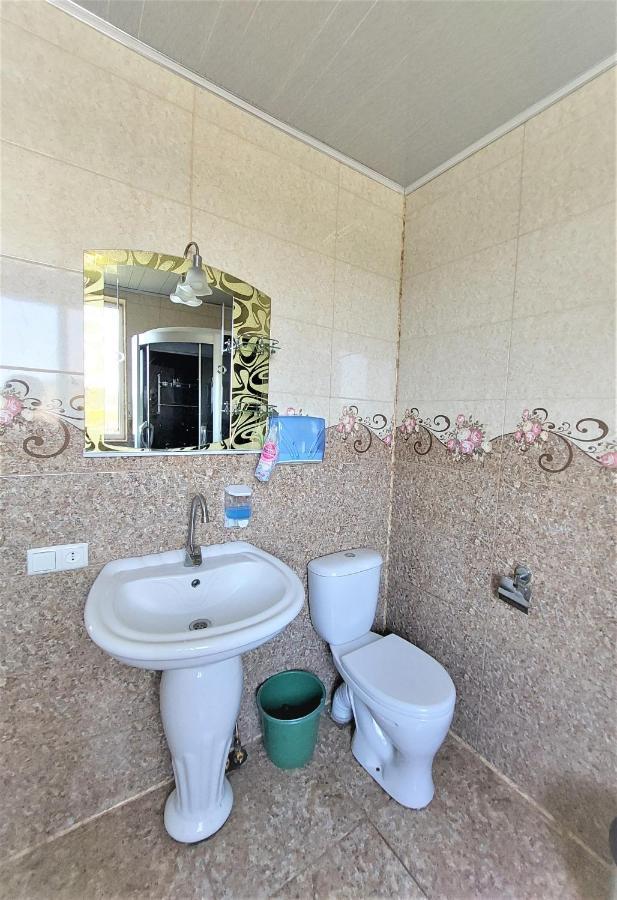 Apartment Beso Kutaisi Esterno foto